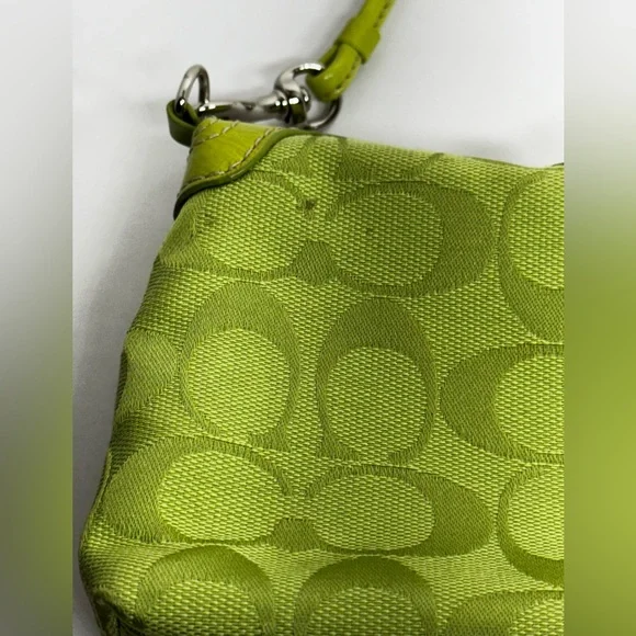 Coach Signature Lime Green Mini Convertible Shoulder/Wristlet bag - Picture 7 of 16